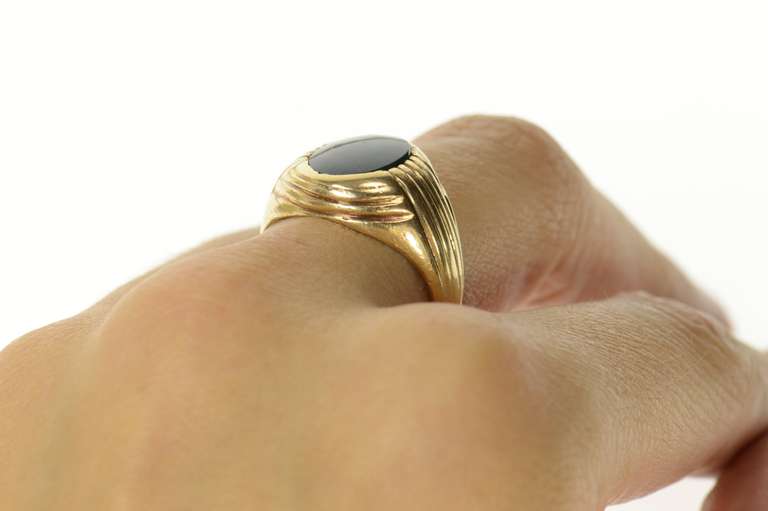 10K Yellow Gold Retro Oval Bloodstone Ornate Statement Ring
