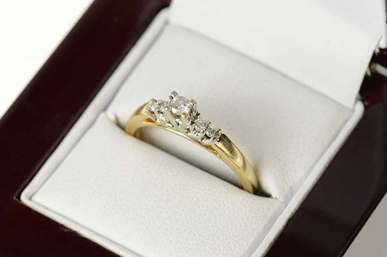 14K Yellow Gold Classic Diamond Petite Trellis Engagement Ring