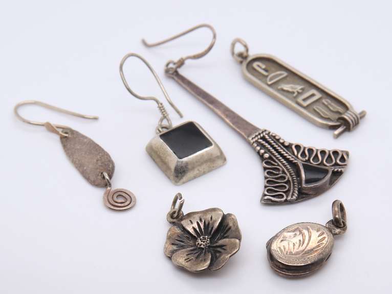 Lot of Vintage Sterling Silver Jewelry