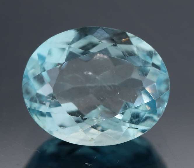 Dazzling 4.60ct 11mm Swiss blue Topaz