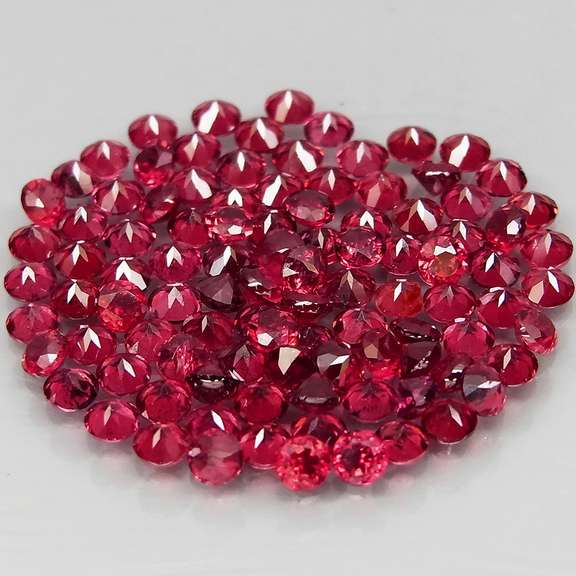 Top violet red 7.32ct Pyrope Garnet set
