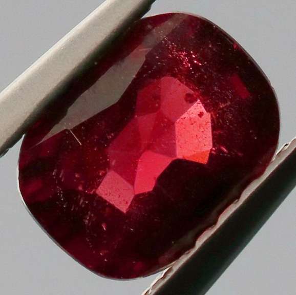 Incredible 1.20ct collectors dark red Spinel