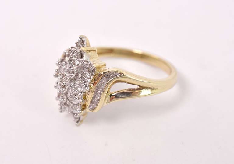 Captivating Cluster Diamond Ring in Yellow Gold