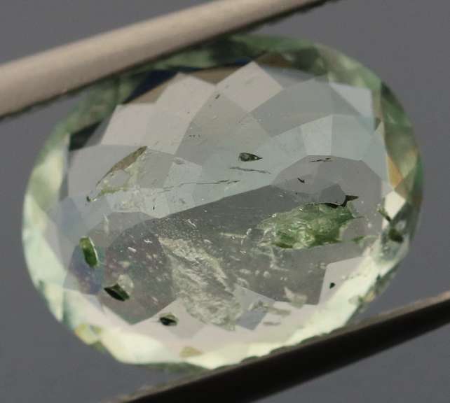 Striking 2.91ct platinum green Aquamarine