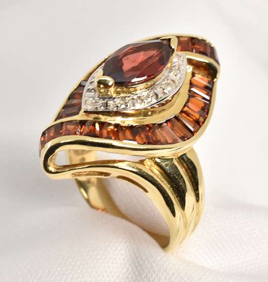 Stunning Marquise & Baguette Garnet Ring