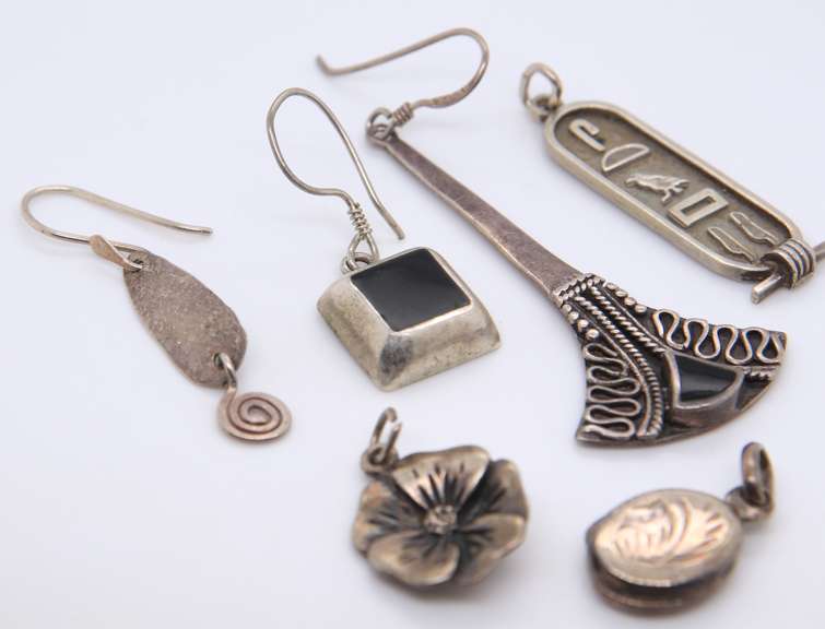 Lot of Vintage Sterling Silver Jewelry