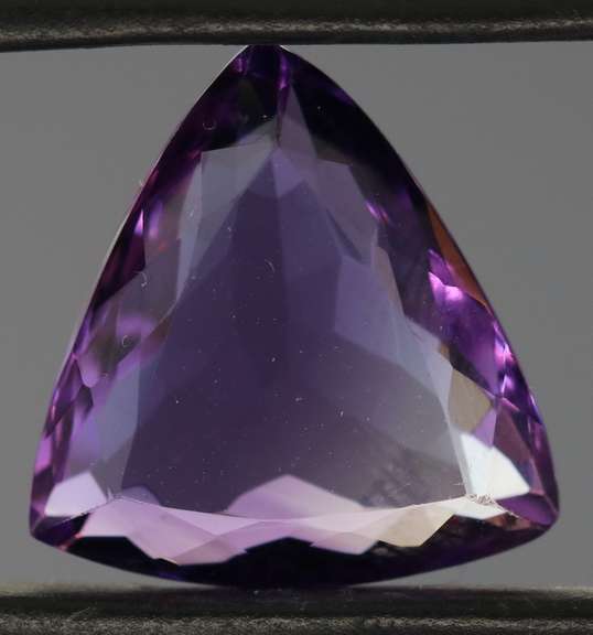Glittering 7.06ct trillion cut Brazilian Amethyst