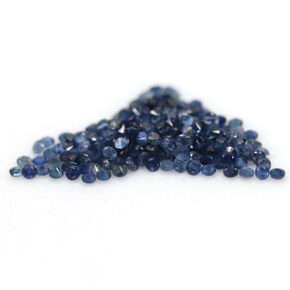 Multi-hue 6.21ct natural blue Sapphire set