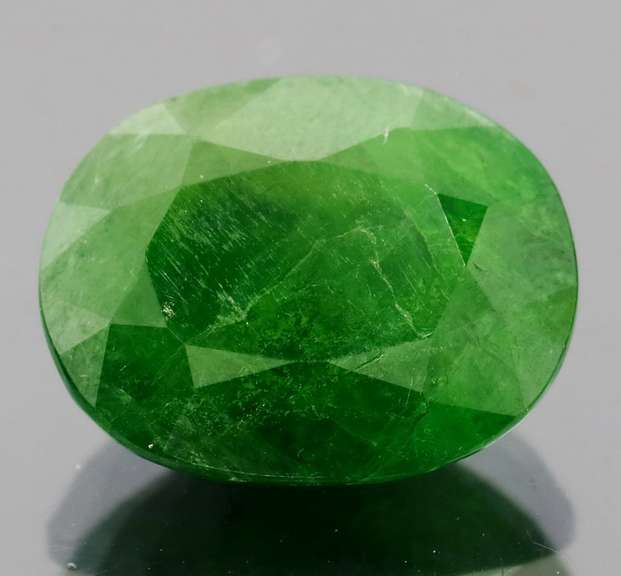 Massive! 11.98ct untreated Tsavorite Garnet!