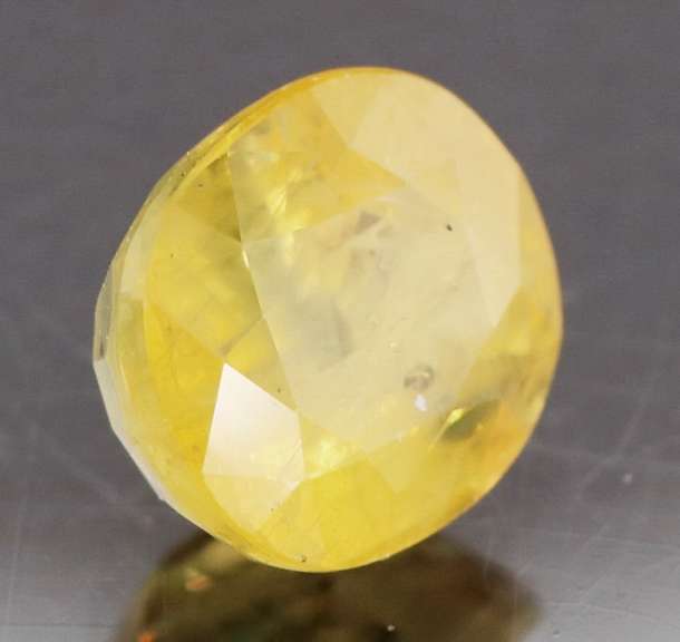 Vibrant 4.11ct canary yellow Sapphire