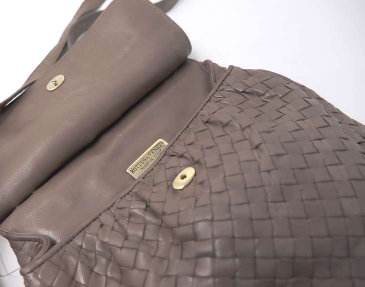 Bottega Veneta Clutch Intrecciato Woven Taupe Leather Purse