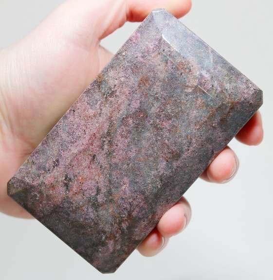Display sized! 5,200ct UNTREATED Ruby in matrix