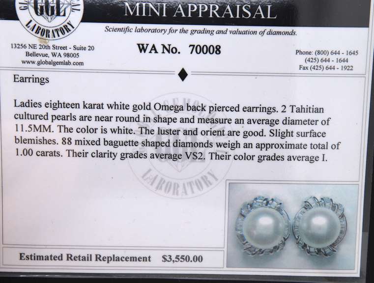 Graceful 18kt Set of Pearl and Diamond Earrings, Pendant and Ring