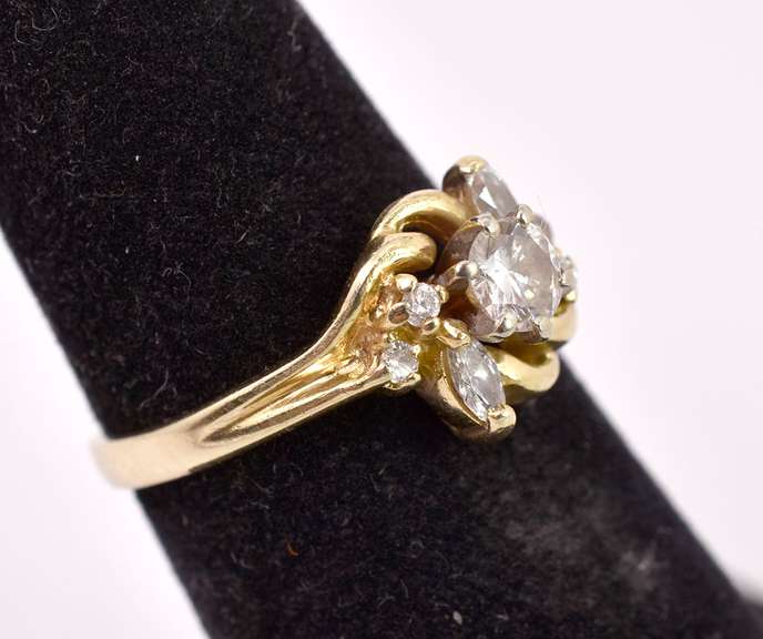 Fabulous Diamond Ring in 14K Yellow Gold