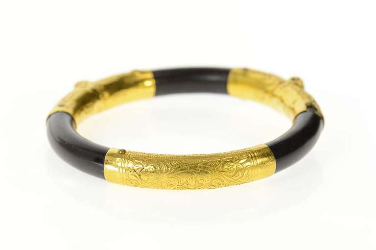 18K Yellow Gold Victorian Chinese Black Onyx Etched Bangle Bracelet