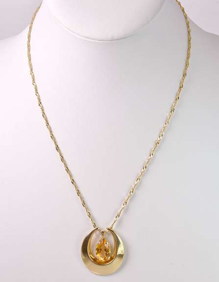 Sensational Citrine Pendant Necklace in 14K Yellow Gold