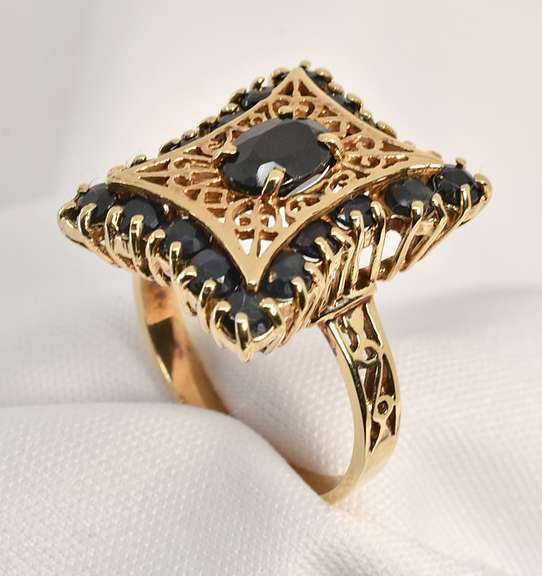 Modern Filigree Sapphire Cluster Ring