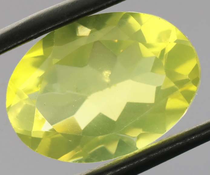 Glittering 12.57ct lemon yellow Citrine