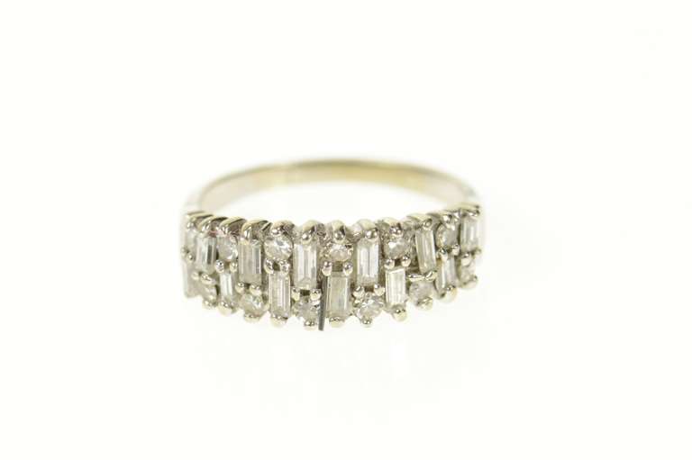 18K White Gold 0.90 Ctw Retro Cluster Diamond Wedding Band Ring