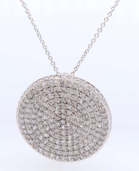 Hypnotic 14KT Diamond Circle Pendant Necklace on Chain