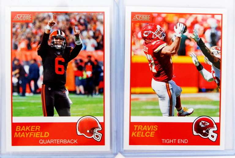 2 Panini 2019 Football Cards