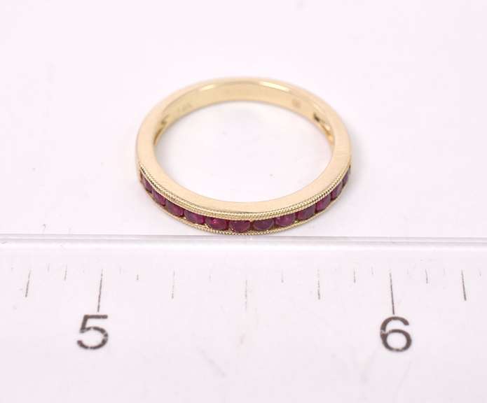 Ravishing Ruby Ring in 14K Yellow Gold