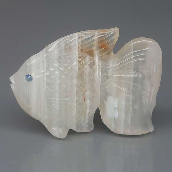 Gorgeous 34.87ct striped Agate and Sapphire carving