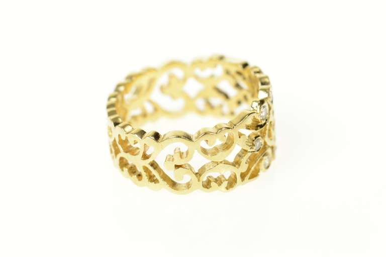14K Yellow Gold Elaborate Diamond Filigree Graduated Eternity Ring