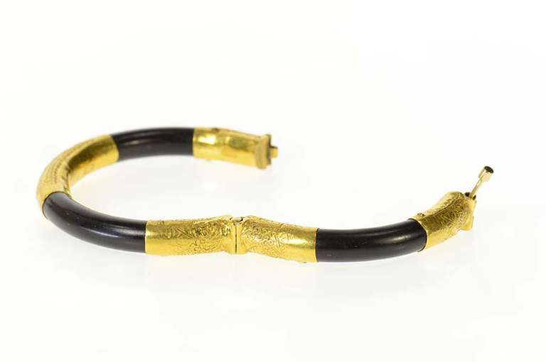 18K Yellow Gold Victorian Chinese Black Onyx Etched Bangle Bracelet