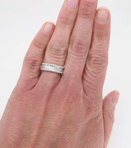 S. Kashi Diamond Anniversary Band