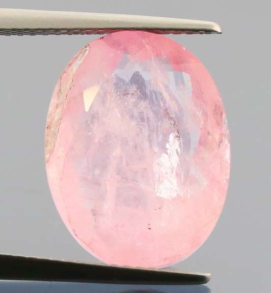 Huge! Bubblegum pink 9.48ct UNHEATED pink Morganite