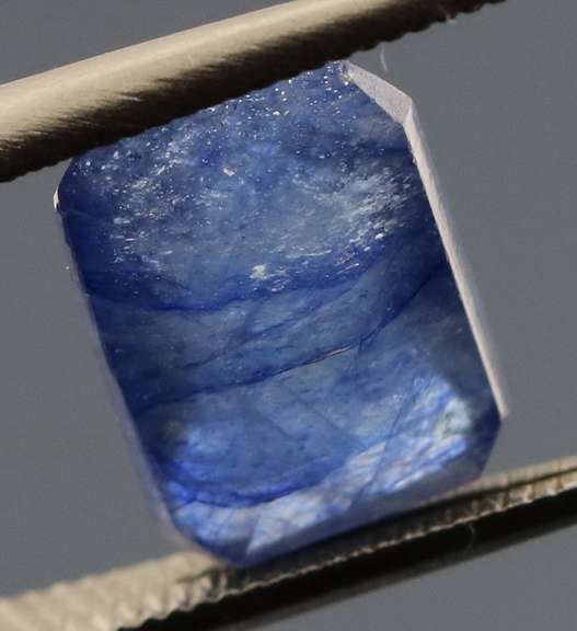 3.56ct Royal blue Sapphire from Madagascar