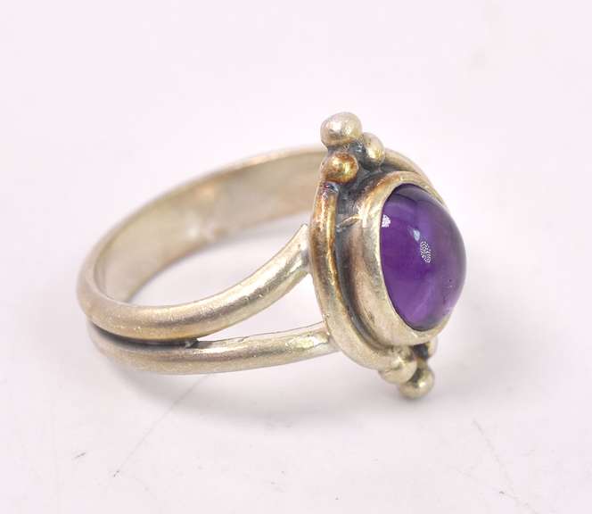 Amethyst Ring in Sterling Silver