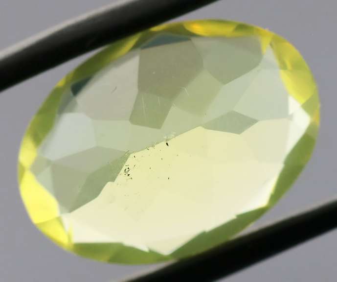 Glittering 12.57ct lemon yellow Citrine