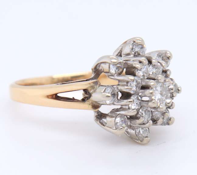 Gorgeous Yellow Gold 0.73ct Diamond Cluster Ring