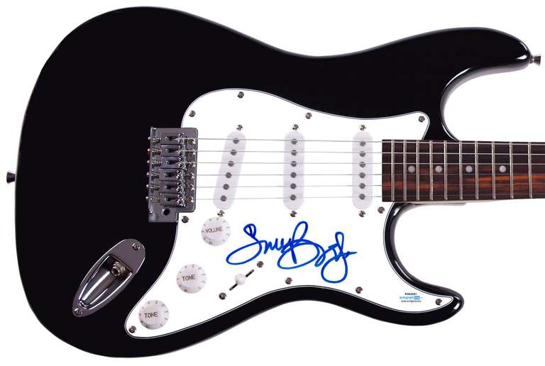 Snoop Dogg Autographed Signed Guitar ACOA