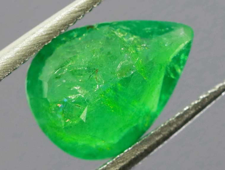 Vivid! 1.59ct pear cut Tsavorite Garnet