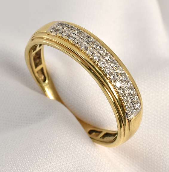 Glittery Diamond Band
