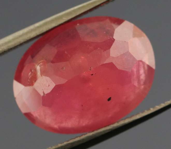 Fantastic 6.10ct oval cut bright imperial red Ruby