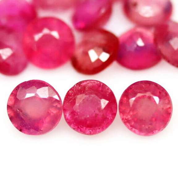 Bright 9.20ct pinkish red Ruby set from Madagascar