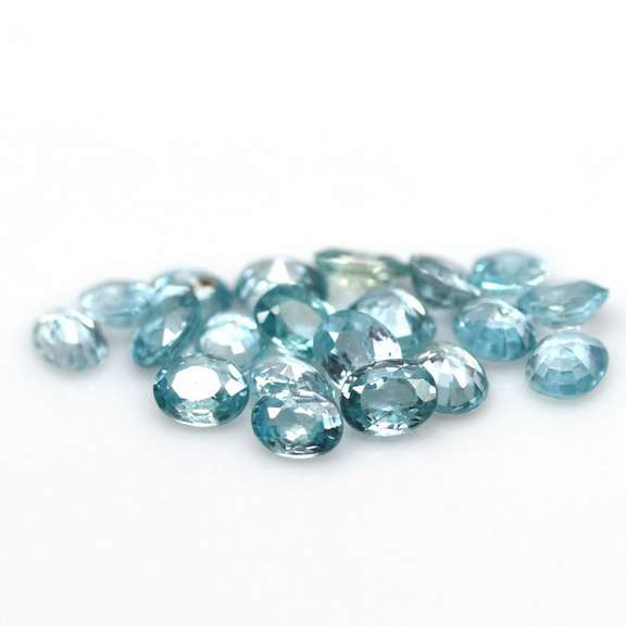 Brilliant 10.71ct sky blue Zircon set