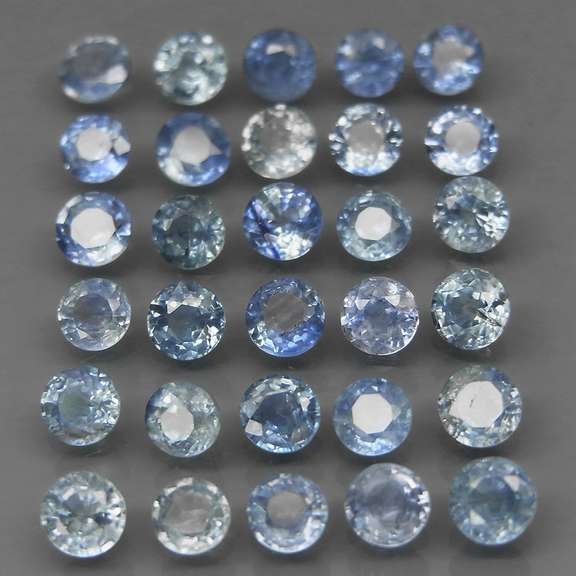 Glistening 5.18ct multiple blue Sapphire set