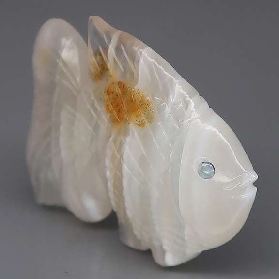 Gorgeous 34.87ct striped Agate and Sapphire carving