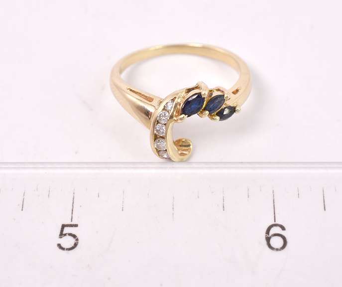 Brilliant Blue Sapphire and Diamond Bracelet in 14K Yellow Gold