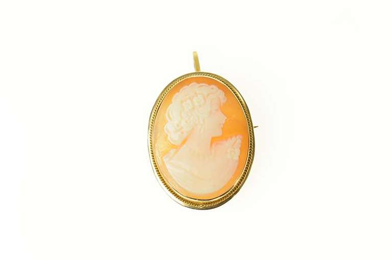 14K Yellow Gold Lady Carved Shell Cameo Statement Pendant/Pin
