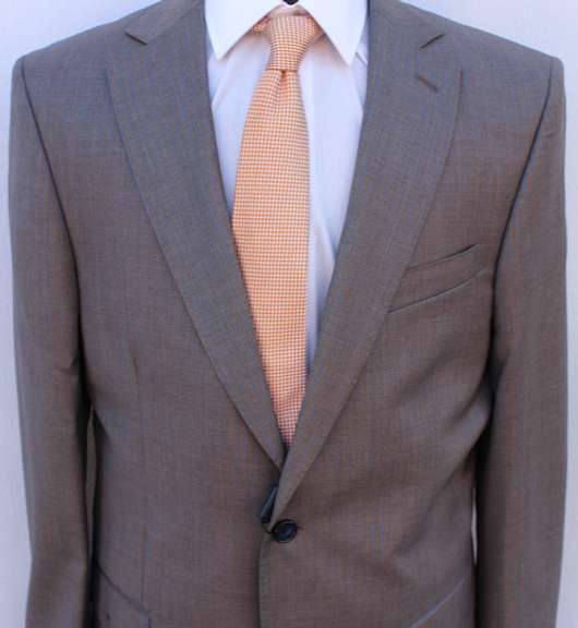 Stylish Modern Fit Suit, Made in Italy