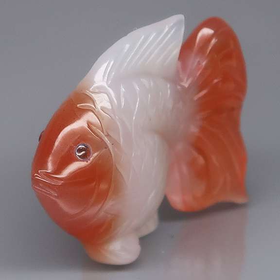 Gorgeous 41.59ct striped Agate carving