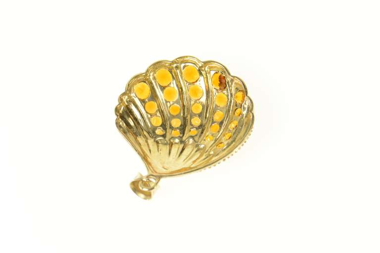 14K Yellow Gold Ornate Citrine Sea Clam Shell Ocean Motif Pendant