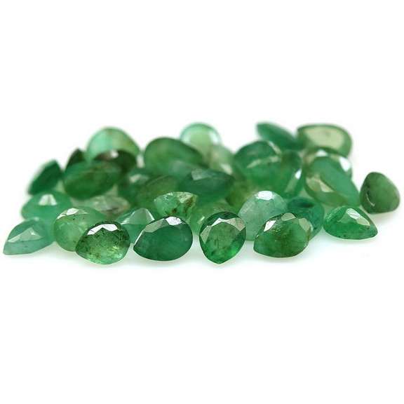 Rich emerald green 8.08ct 36pc emerald set