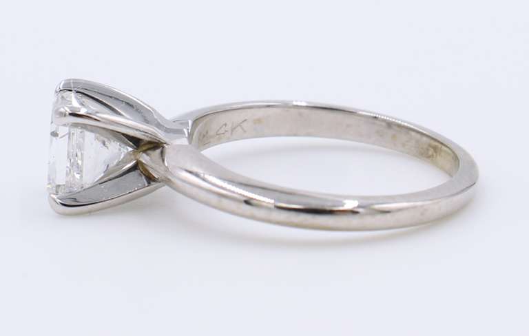 Majestic White Gold Princess Cut Solitare Engagement Ring
